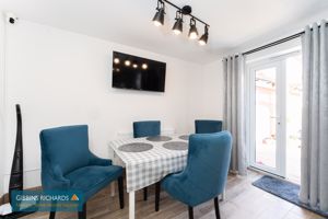 Kitchen/Diner- click for photo gallery